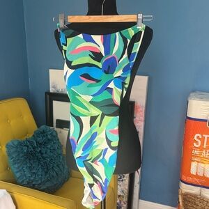 Tropical Leaf Print One-Piece Swimsuit size small 4-6